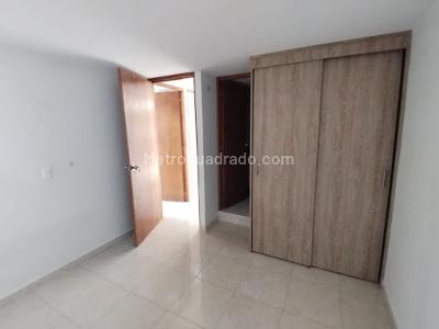 Apartamento de 3 alcobas en venta en Alcala, Bello, 55 m² · foto 7 de 13