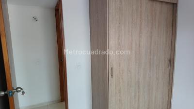 Apartamento de 3 alcobas en venta en Alcala, Bello, 55 m² · foto 6 de 17