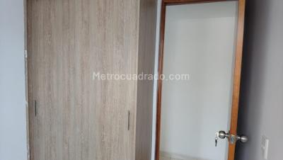 Apartamento de 3 alcobas en venta en Alcala, Bello, 55 m² · foto 7 de 17