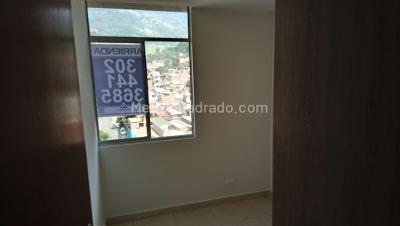 Apartamento de 3 alcobas en venta en Alcala, Bello, 55 m² · foto 9 de 17