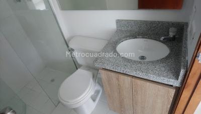 Apartamento de 3 alcobas en venta en Alcala, Bello, 55 m² · foto 11 de 17