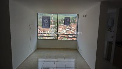 Apartamento de 3 alcobas en venta en Alcala, Bello, 55 m² · foto 13 de 17
