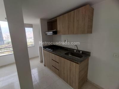 Apartamento de 3 alcobas en venta en Alcala, Bello, 55 m² · foto 2 de 18