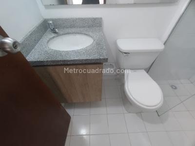 Apartamento de 3 alcobas en venta en Alcala, Bello, 55 m² · foto 15 de 18