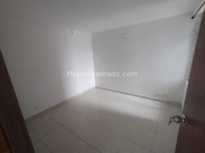 Apartamento de 3 alcobas en venta en Alcala, Bello, 55 m² · foto 7 de 20