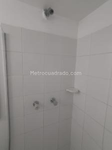 Apartamento de 3 alcobas en venta en Alcala, Bello, 55 m² · foto 14 de 20