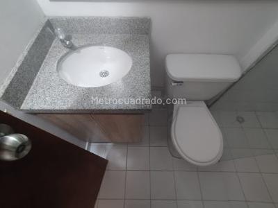 Apartamento de 3 alcobas en venta en Alcala, Bello, 55 m² · foto 15 de 20