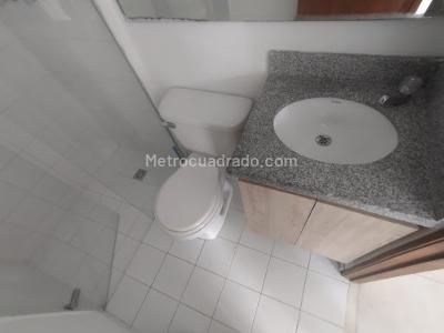 Apartamento de 3 alcobas en venta en Alcala, Bello, 55 m² · foto 17 de 20