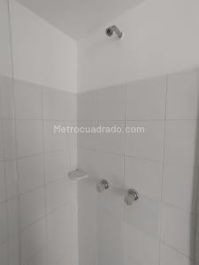 Apartamento de 3 alcobas en venta en Alcala, Bello, 55 m² · foto 18 de 20