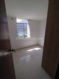 Apartamento de 3 alcobas en venta en Alcala, Bello, 55 m² · foto 7 de 19