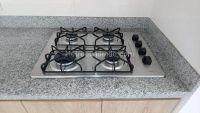 Apartamento de 3 alcobas en venta en Alcala, Bello, 55 m² · foto 3 de 12