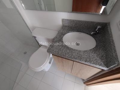 Apartamento de 3 alcobas en venta en Alcala, Bello, 55 m² · foto 10 de 12