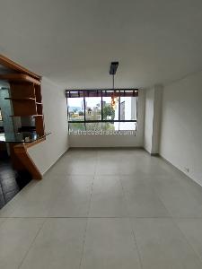 Apartamento en arriendo en El Poblado, Medellín · foto 3 de 19