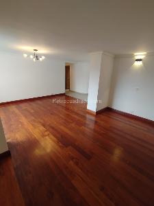 Apartamento en arriendo en El Poblado, Medellín · foto 7 de 19