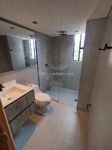 Apartamento en arriendo en El Poblado, Medellín · foto 15 de 19
