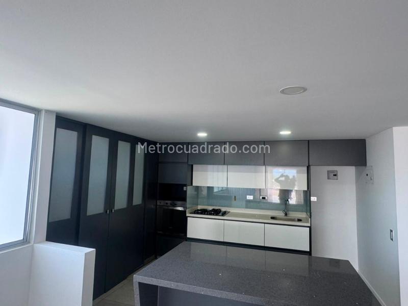 2BR Apartment in San Antonio (121 m²) - 2