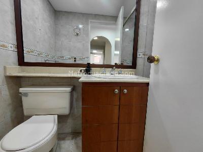 Apartamento de 2 alcobas en arriendo en El Poblado, Medellín, 72 m² · foto 11 de 20