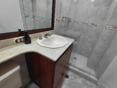 Apartamento de 2 alcobas en arriendo en El Poblado, Medellín, 72 m² · foto 12 de 20