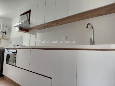 Apartamento de 3 alcobas en arriendo en La Aguacatala, Medellín, 90 m² · foto 4 de 20
