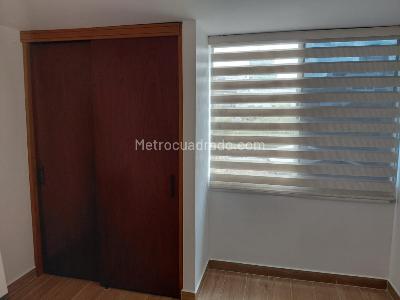 Apartamento de 3 alcobas en arriendo en La Aguacatala, Medellín, 90 m² · foto 8 de 20