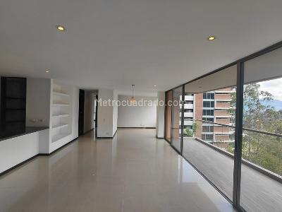Apartamento en Arriendo, Altos Del Poblado, Medellín
