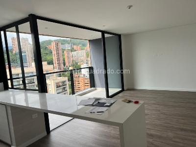 Apartamento de 2 alcobas en arriendo en El Poblado, Medellín, 96 m² · foto 13 de 20