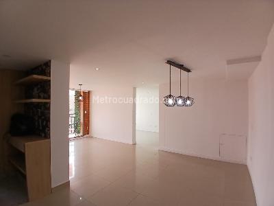 Apartamento de 4 alcobas en arriendo en Jardines, Envigado, 190 m² · foto 7 de 20