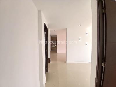 Apartamento de 4 alcobas en arriendo en Jardines, Envigado, 190 m² · foto 17 de 20