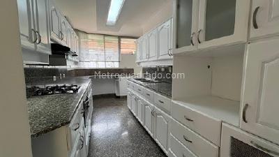Casa en venta en El Esmeraldal, Envigado · foto 2 de 20