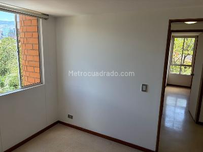Apartamento de 2 alcobas en arriendo en El Poblado, Medellín, 65 m² · foto 8 de 20