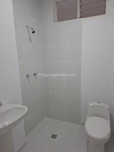 Casa de 4 alcobas en venta en Estadio, Medellín, 260 m² · foto 15 de 20