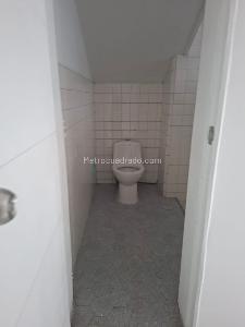 Casa de 4 alcobas en venta en Estadio, Medellín, 260 m² · foto 16 de 20