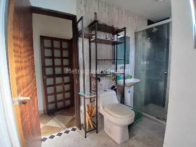 Apartamento de 3 alcobas en arriendo en Los Colores, Medellín, 200 m² · foto 17 de 20