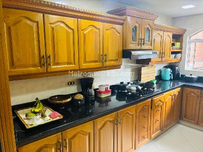 Casa de 4 alcobas en venta en San Jose, Sabaneta, 450 m² · foto 3 de 20