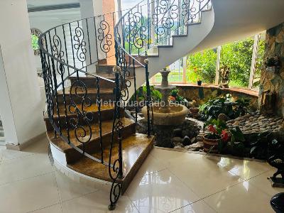 Casa de 4 alcobas en venta en San Jose, Sabaneta, 450 m² · foto 6 de 20