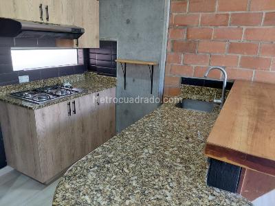 Apartamento de 1 alcoba en arriendo en Lalinde, Medellín, 65 m² · foto 5 de 18