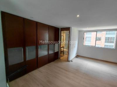 Apartamento de 1 alcoba en arriendo en Lalinde, Medellín, 65 m² · foto 10 de 18