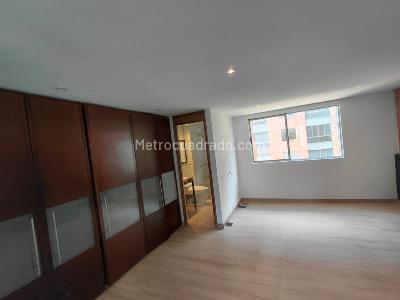 Apartamento de 1 alcoba en arriendo en Lalinde, Medellín, 65 m² · foto 11 de 18