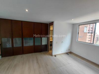 Apartamento de 1 alcoba en arriendo en Lalinde, Medellín, 65 m² · foto 12 de 18