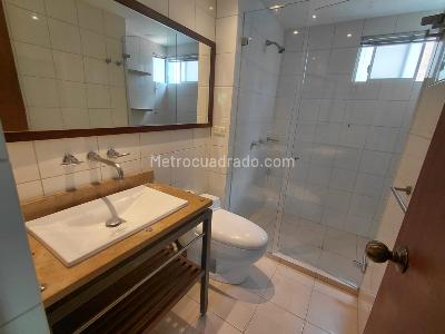 Apartamento de 1 alcoba en arriendo en Lalinde, Medellín, 65 m² · foto 15 de 18