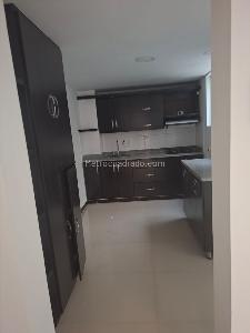 Casa de 3 alcobas en venta en Laureles, Medellín, 116 m² · foto 2 de 17
