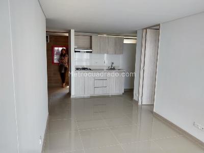 Apartamento de 3 alcobas en arriendo en Loma Del Indio, Medellín, 55 m² · foto 3 de 20