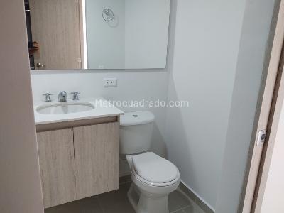 Apartamento de 3 alcobas en arriendo en Loma Del Indio, Medellín, 55 m² · foto 4 de 20