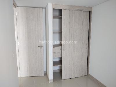 Apartamento de 3 alcobas en arriendo en Loma Del Indio, Medellín, 55 m² · foto 14 de 20