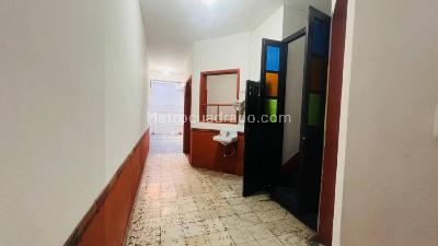 Casa de 3 alcobas en arriendo en Centro, Medellín, 160 m² · foto 4 de 20