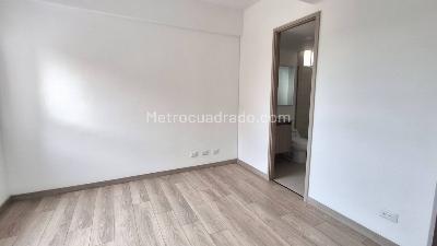 Apartamento de 2 alcobas en arriendo en San Nicolas, Rionegro, 68 m² · foto 10 de 14