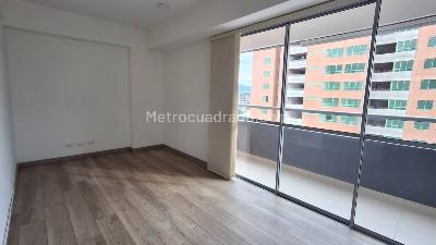 Apartamento de 2 alcobas en arriendo en San Nicolas, Rionegro, 68 m² · foto 2 de 14