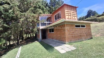 Country house for rent in Aeropuerto, Rionegro