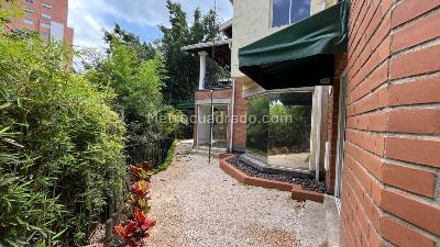 Casa de 4 alcobas en venta en El Esmeraldal, Envigado, 226 m² · foto 12 de 20