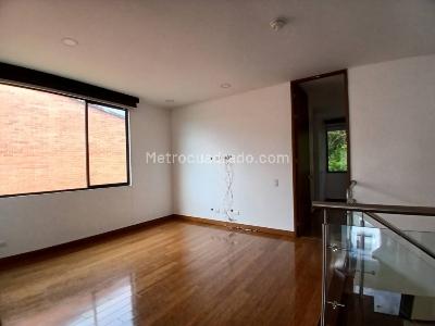 Casa de 3 alcobas en arriendo en San Lucas, Envigado, 228 m² · foto 13 de 20